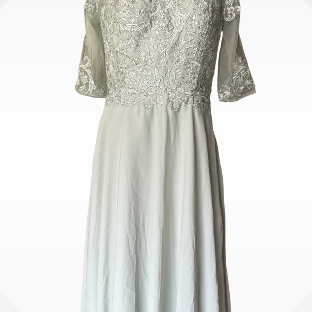 Elegant Lace Overlay Dress in Light Green